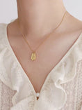 Load image into Gallery viewer, Women's Fashion Personalized Tulip Necklace
