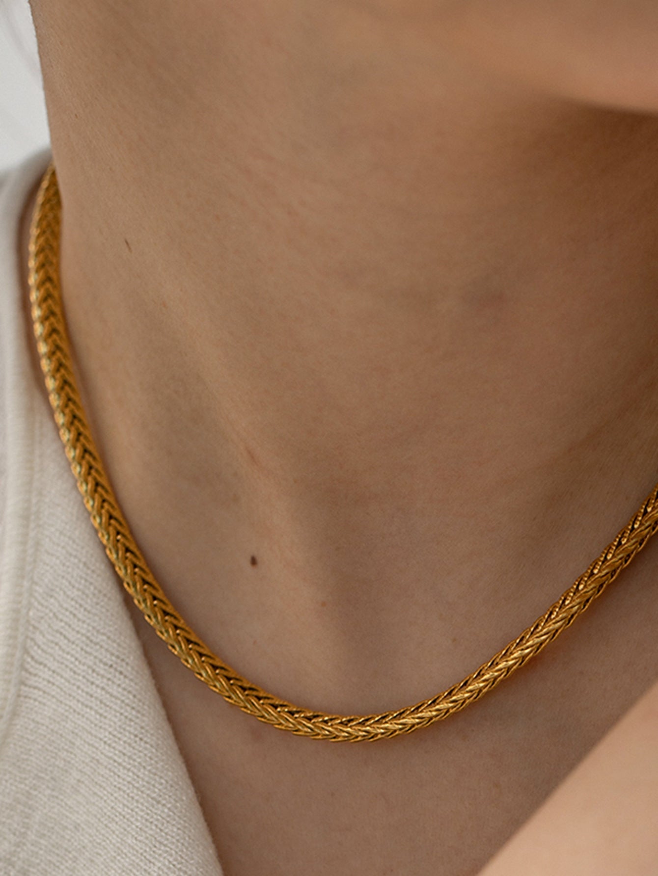 Gold Woven Twist Stainless Steel Necklace - Fashionable and Non-Fading