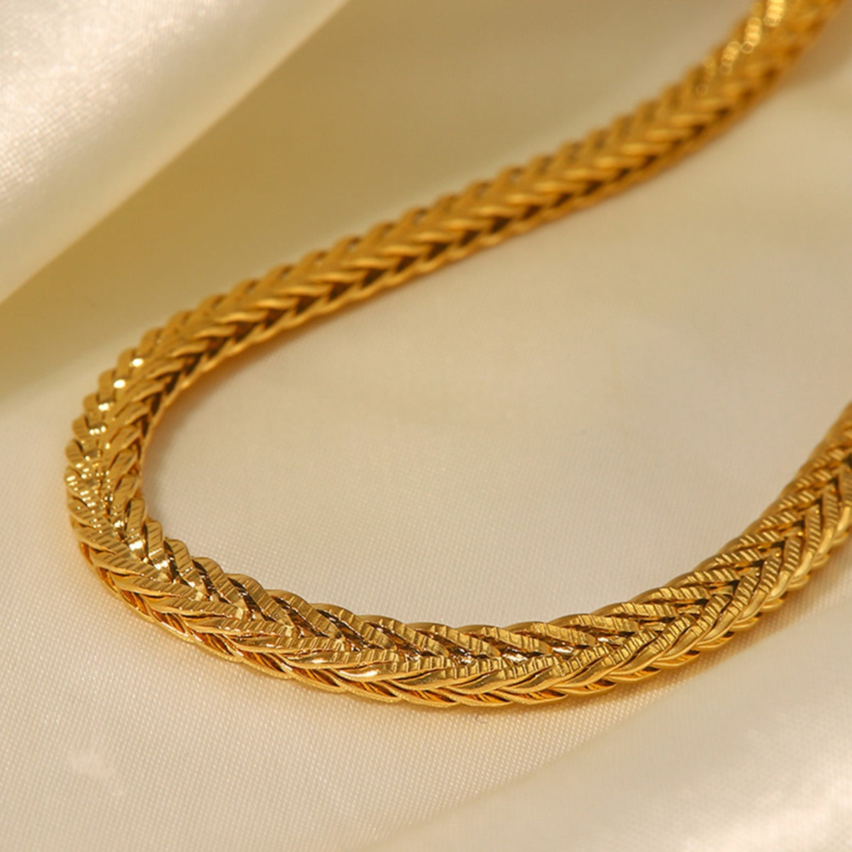 Gold Woven Twist Stainless Steel Necklace - Fashionable and Non-Fading